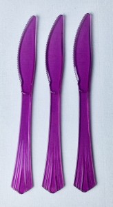 Noże - Noże plastikowe fioletowe