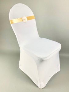 Pokrowce na krzesła i klęczniki - Pokrowiec na krzesło komunijne ze złotą szarfą