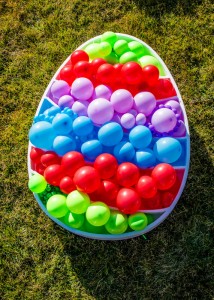Kształty szablony do wypełnienia balonami - Jajko pisanka 1 szablon do wypełniania balonami wys. 96 cm